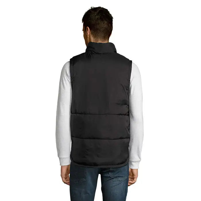 Vestă matlasată neagră warm caps cu guler înalt și design fără mâneci pentru zile reci